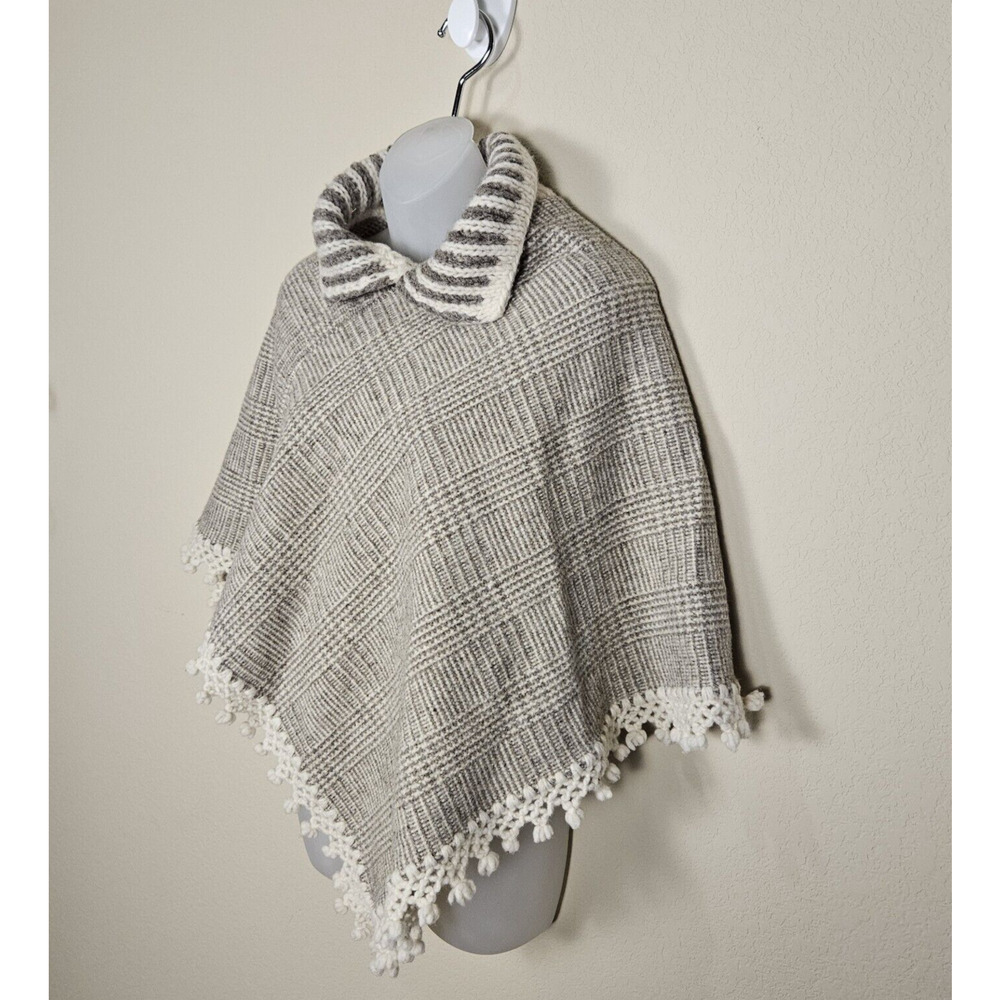 Wool Poncho Cape Fringe Handmade in Mexico Vintage Crochet Hippie Boho Lagenlook